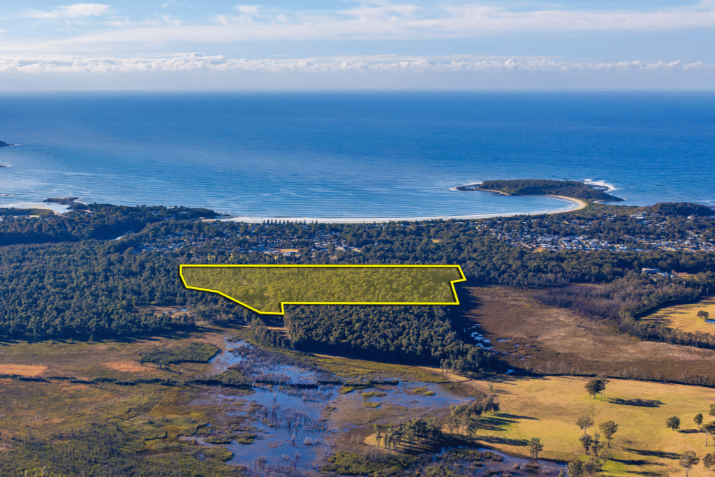 bower proximity to Broulee Beach