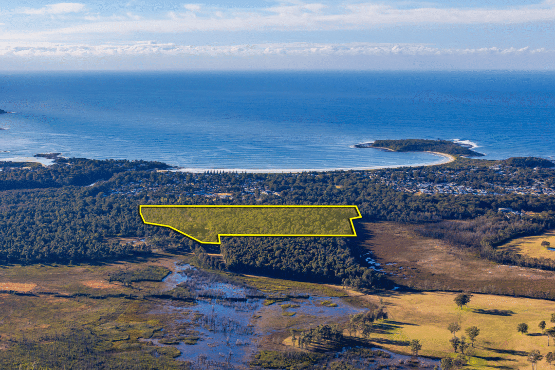 bower proximity to Broulee Beach